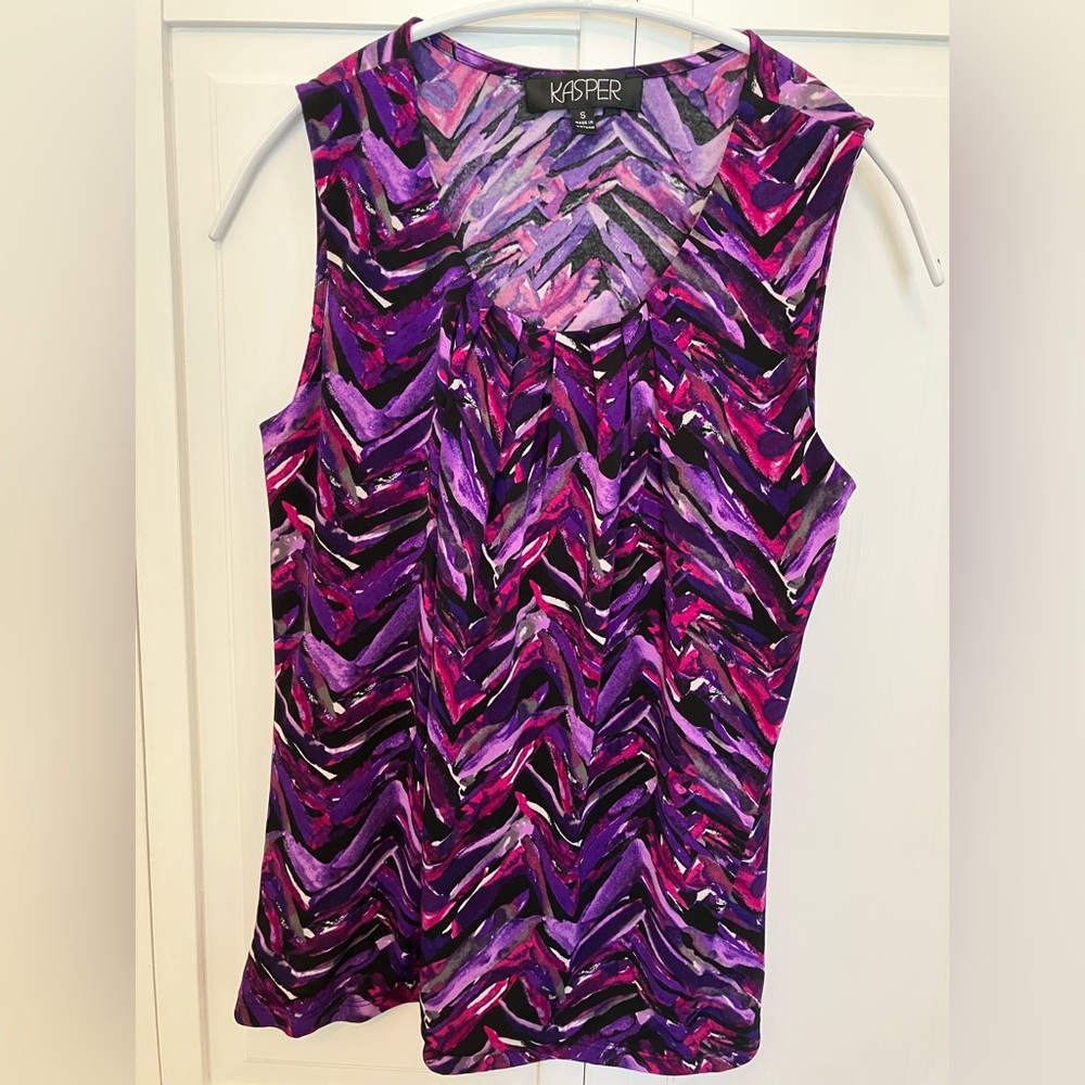Kasper Sleeveless Blouse with Purple, Fuchsia, Black Abstract Print
